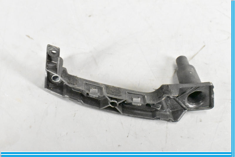 Load image into Gallery viewer, 04-13 Maserati Quattroporte Left Driver Inner Door Handle Pull Bracket Oem