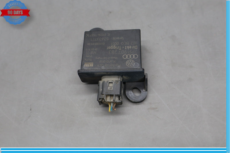 Load image into Gallery viewer, 11-17 Volkswagen Touareg Rear Right Tire Pressure Monitor Control Module Oem