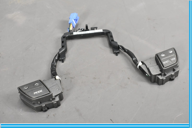 Load image into Gallery viewer, 07-12 Lexus LS460 Steering Wheel Reset Phone & Mode Control Switch W/ Wiring Oem