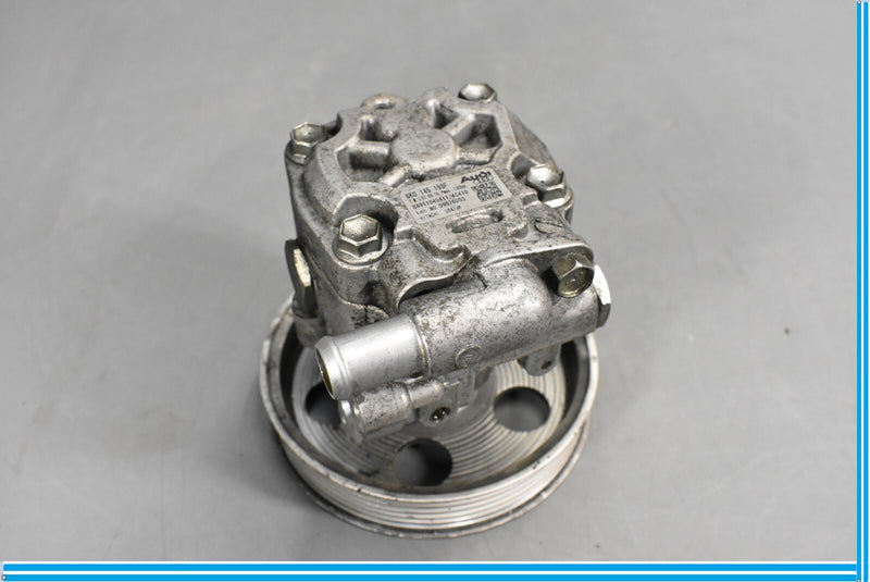 Load image into Gallery viewer, 09-12 Audi A4 Wagon Power Steering Column Pump Motor W/ Pulley Oem