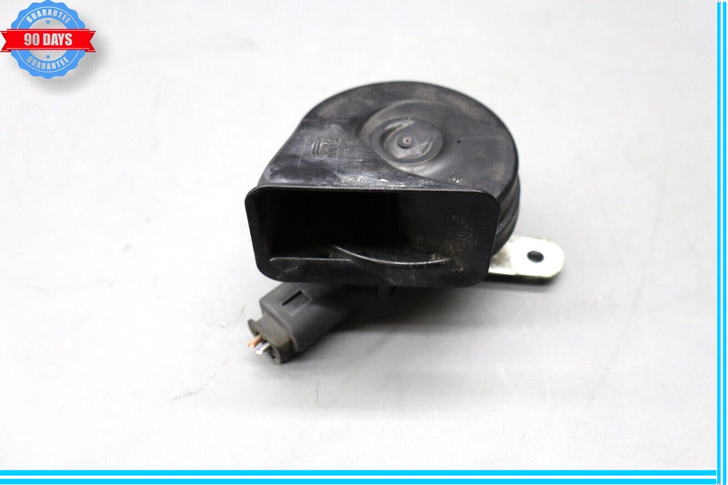 Load image into Gallery viewer, 13-16 Mercedes GL550 GL450 Front High Tone Signal Siren Horn Oem