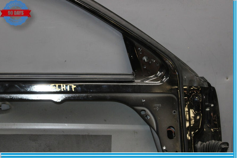 Load image into Gallery viewer, 08-14 Mercedes W204 C250 Sedan Front Left Side Exterior Door Shell Black Oem