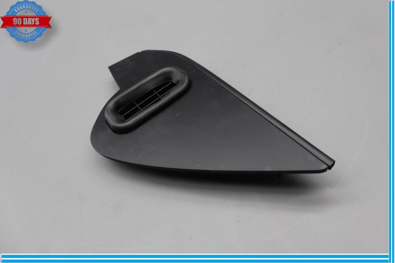 Load image into Gallery viewer, 14-22 Maserati Quattroporte Front Right Side Dash End Vent Cover Trim Oem