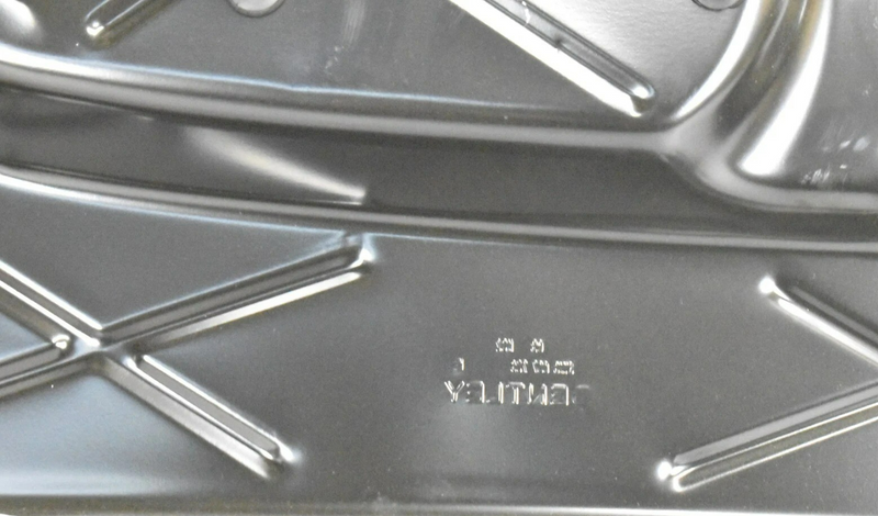 Load image into Gallery viewer, 07-11 Bentley Continental Front Right Door Panel Filler Plate 3W8837756G Oem