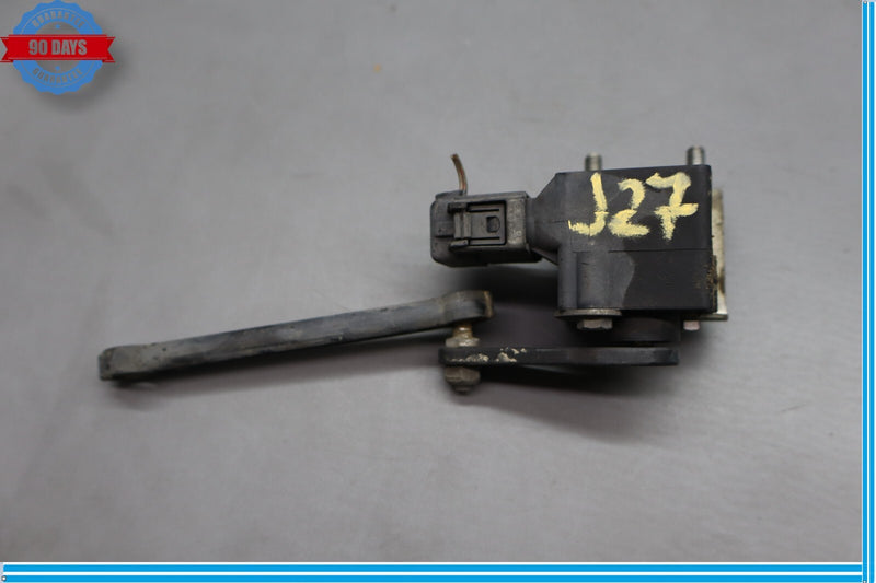 Load image into Gallery viewer, 07-12 Mercedes CLS550 Front Side Headlight Height Sensor A0105427717 Oem