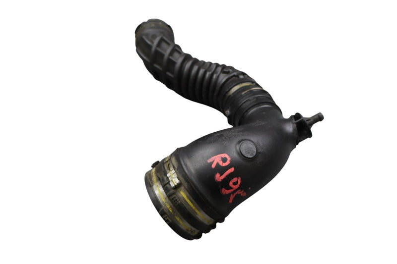 Load image into Gallery viewer, 14-22 Maserati Quattroporte Right Air Intake Duct Pipe Hose w/Air Flow Sensor