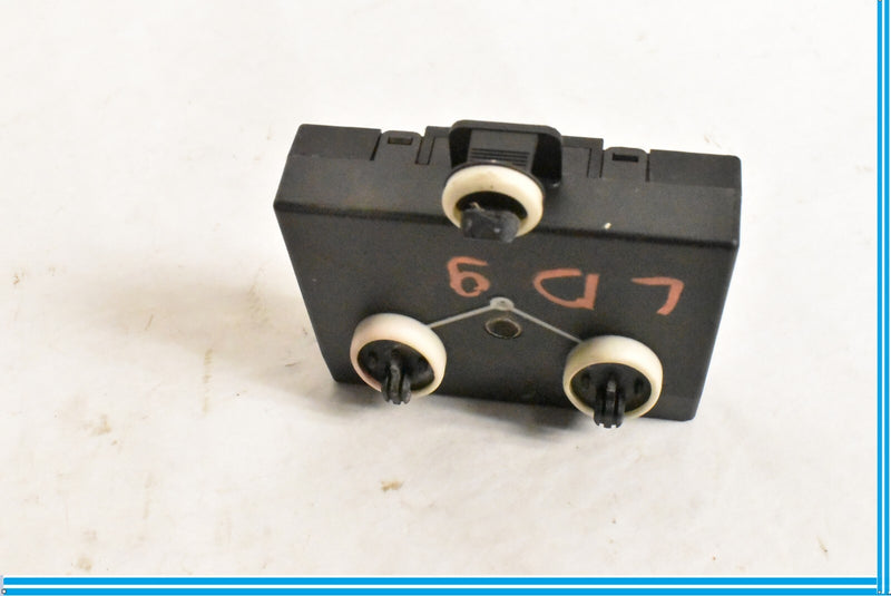 Load image into Gallery viewer, 2011-2012 AUDI A4 - Front LEFT DOOR / Window Control Module 8T0959793M