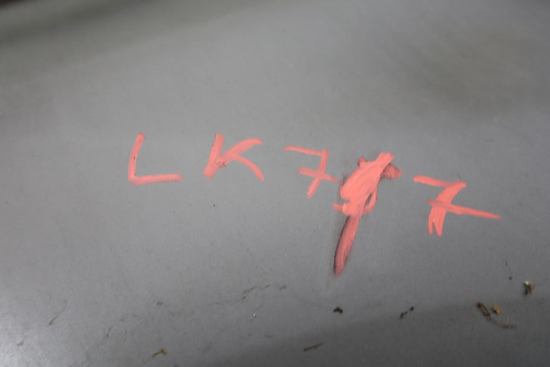 Load image into Gallery viewer, 07-12 Mercedes X164 GL450 GL550 Front Right Side Fender Shell Panel Oem *Damage