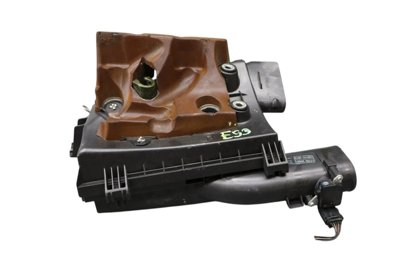 Load image into Gallery viewer, 07-12 Lexus LS460 LS460L Right Passenger Air Cleaner Filter Box 100141-5810 Oem