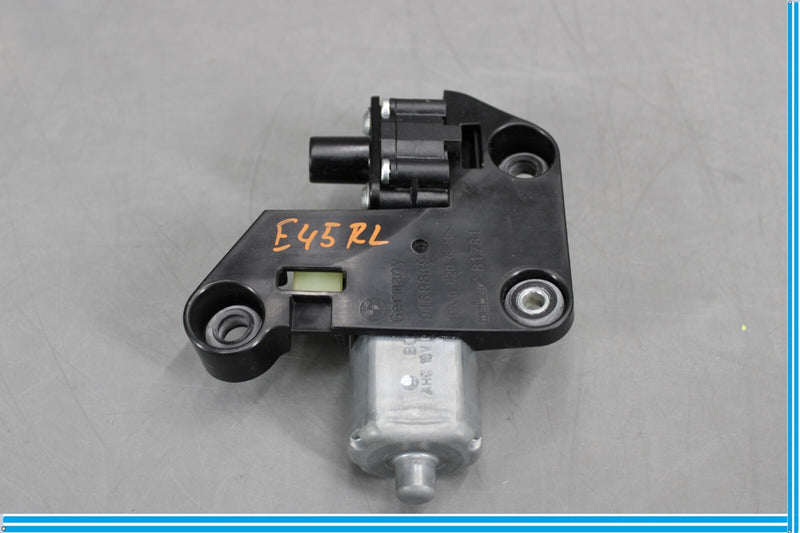 Load image into Gallery viewer, 09-15 BMW 750Li Rear Left Driver Side Door Window Sun Privacy Shade Motor Oem