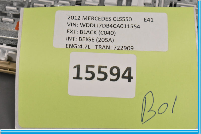 Load image into Gallery viewer, 10-18 Mercedes CLS550 W218 Rear Overhead Dome Light Oem