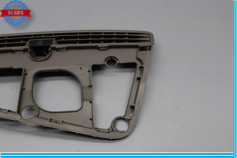 Load image into Gallery viewer, 09-17 Audi Q5 SQ5 Upper Dash Dashboard Air Vent Bracket 8R1819635A Oem