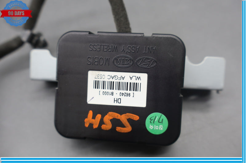Load image into Gallery viewer, 15-20 Hyundai Genesis Center Dash Navigation GPS Antenna Receiver Module Oem
