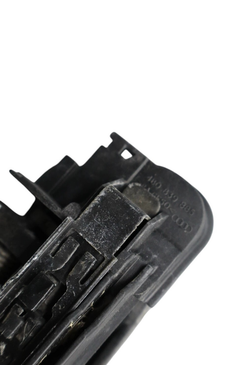 Load image into Gallery viewer, 06-13 Audi A3 A3 Quattro Front Right Side Exterior Door Handle 4b0839885 Oem