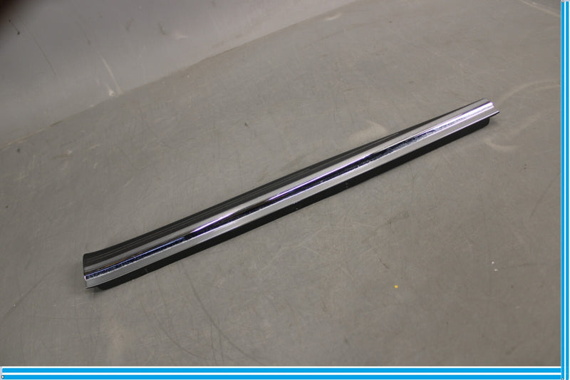 Load image into Gallery viewer, 06-11 Mercedes CLS550 W221 Front Right Side Inner Door Step Sill Plate Oem