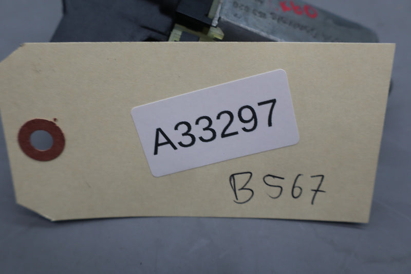 Load image into Gallery viewer, 03-12 Mercedes R230 SL500 SL550 SL600 Front Seat Cushion Depth Motor Oem