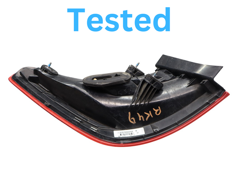 Load image into Gallery viewer, 10-13 Mercedes E350 E550 Rear Right Passenger Side Outer Tail Light Lamp Oem