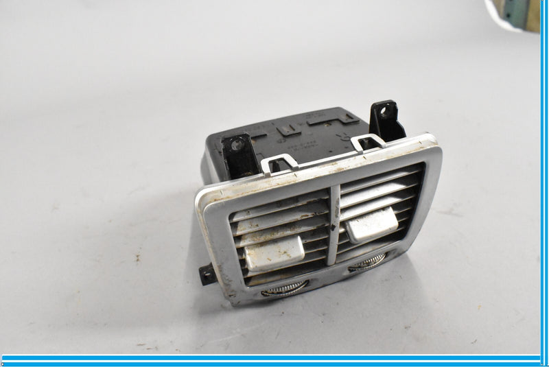 Load image into Gallery viewer, 07-14 Mercedes W221 S550 S400 CL550 Rear Center Console AC A/C Air Vent OEM
