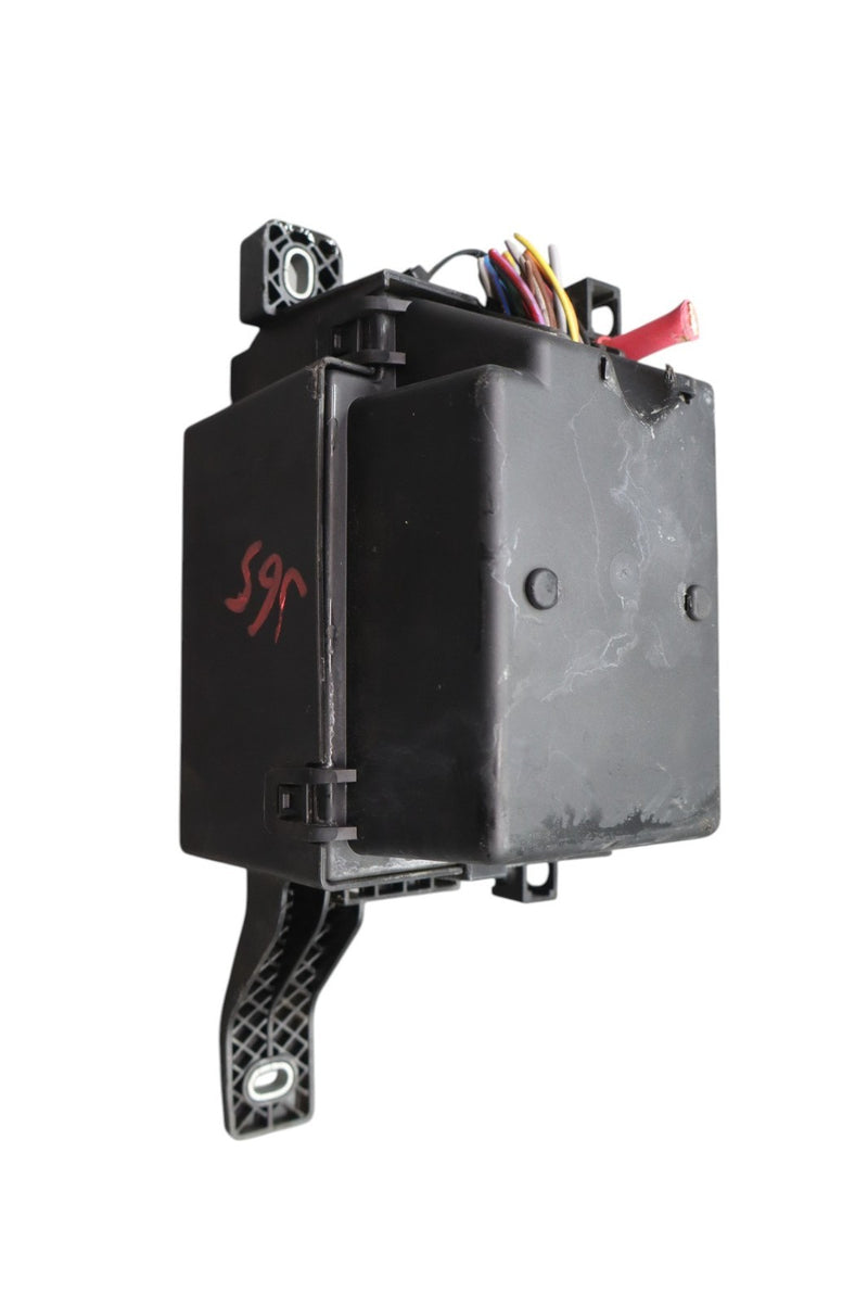 Load image into Gallery viewer, 17-20 Jaguar XE X260 Rear Fuse Relay Box Junction Block GX7314A076DA Oem