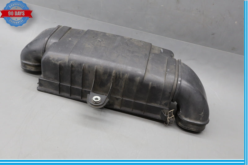 Load image into Gallery viewer, 04-08 Maserati Quattroporte Lower Air Intake Cleaner Filter Box Duct Black Oem