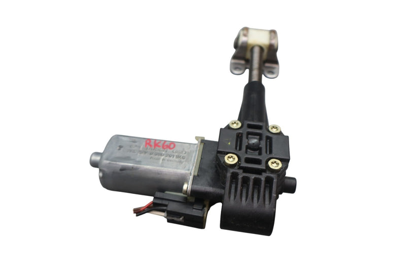 Load image into Gallery viewer, 03-12 Mercedes R230 SL500 SL550 SL600 Front Seat Cushion Depth Motor Oem