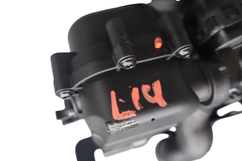 Load image into Gallery viewer, 14-21 Jaguar X152 F-Type 3.0L Inlet Manifold Vacuum Air Chamber Symposer Oem