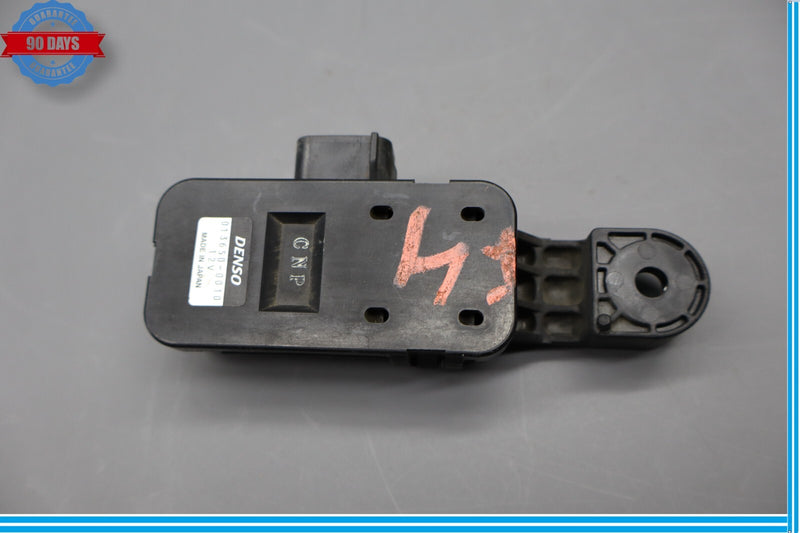 Load image into Gallery viewer, 10-18 Jaguar XJL XJ X351 Smog Emission Control Sensor Unit 013650-0010 Oem