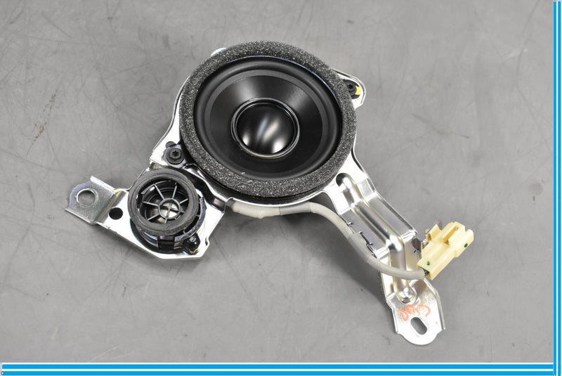 Load image into Gallery viewer, 07-09 Lexus LS460 Left Driver Side Door Quarter Speaker Tweeter Oem