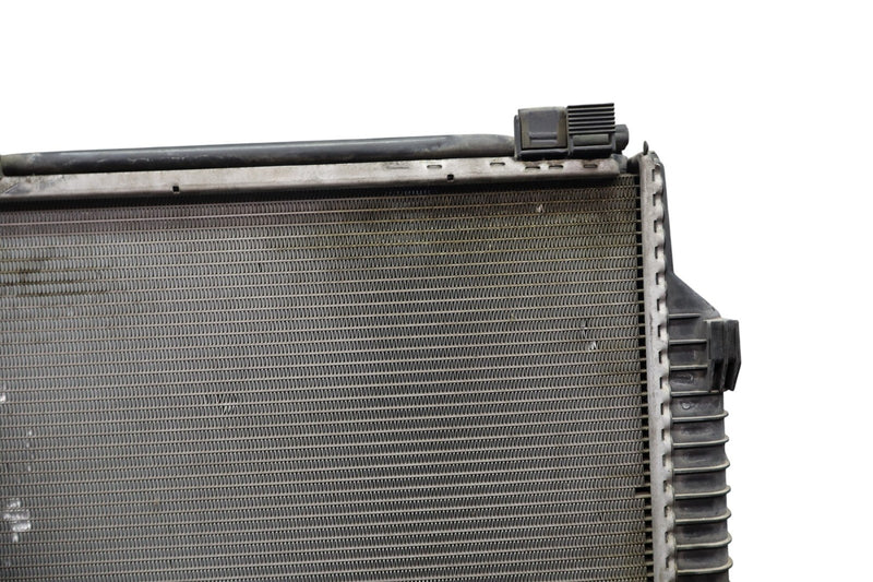Load image into Gallery viewer, 04-08 Chrysler Crossfire Engine Cooling Radiator Assembly 2025007803 Oem