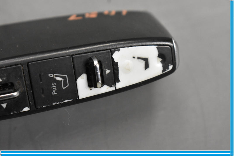 Load image into Gallery viewer, 10-14 Mercedes CLS550 Front Left Side Seat Vacuum Valve Switch Oem