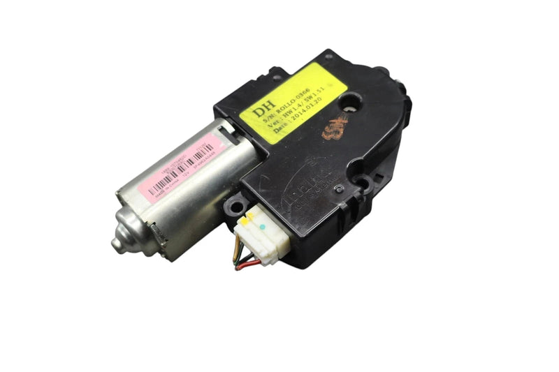 Load image into Gallery viewer, 15-20 Hyundai Genesis G80 Sun Shade Roof Sunroof Glass Motor 81671-B1000 Oem