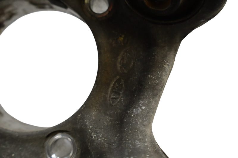 Load image into Gallery viewer, 09-16 Hyundai Equus Genesis Rear Axle Right Side Knuckle Carrier Assembly Oem
