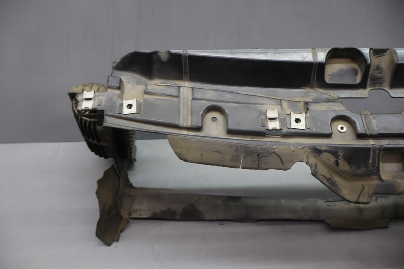 Load image into Gallery viewer, 12-18 BMW 320i 328i F30 Front Radiator Intercooler Air Guide Duct 17023811 Oem