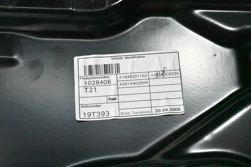 Load image into Gallery viewer, 06-12 Mercedes W251 R350 R550 Rear Right Side Window Regulator Motor Panel OEM