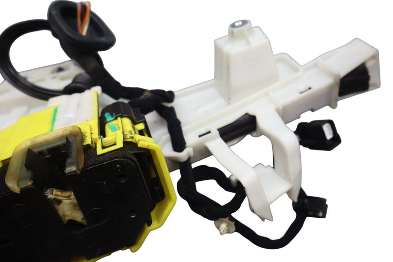 Load image into Gallery viewer, 17-25 Alfa Romeo Giulia Front Right Passenger Door Lock Latch Actuator Oem