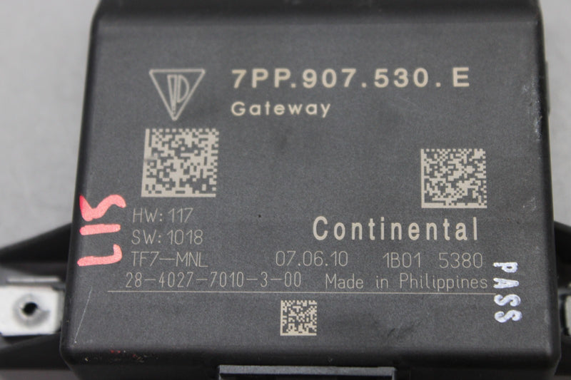 Load image into Gallery viewer, 11-18 Porsche Cayenne 958 Multiplex Network Gateway Control Module Unit Oem
