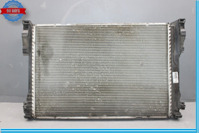 Load image into Gallery viewer, 12-17 Mercedes W204 C250 SLK350 SLK250 Engine Water Cooling Radiator Oem