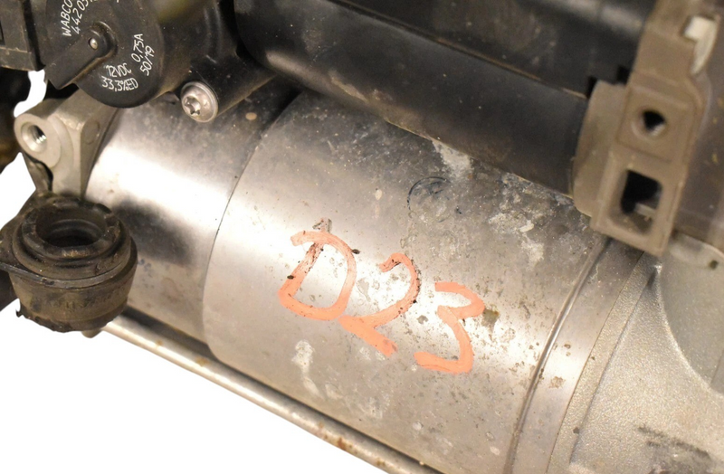 Load image into Gallery viewer, 00-11 Mercedes W219 CLS500 CLS55 AMG Air Airmatic Suspension Compressor Pump Oem