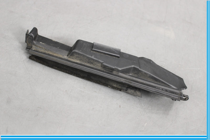 Load image into Gallery viewer, 97-04 Mercedes R170 SLK230 SLK320 Rear Left Side Quarter Cover Window Glass Oem
