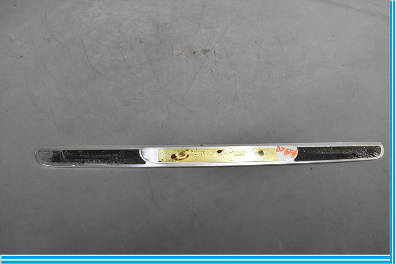 Load image into Gallery viewer, 04-07 Jaguar XJ8 XJR Front Right Passenger Side Door Trim Logo Emblem Oem