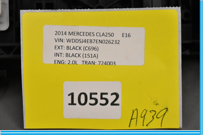 Load image into Gallery viewer, 12-20 Mercedes W117 CLA250 Rear Right Side Exterior Door Handle Oem