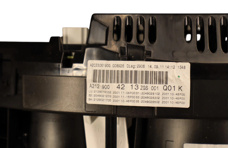 Load image into Gallery viewer, 10-13 Mercedes E500 E350 CLS550 Instrument Cluster Gauge Speedometer OEM