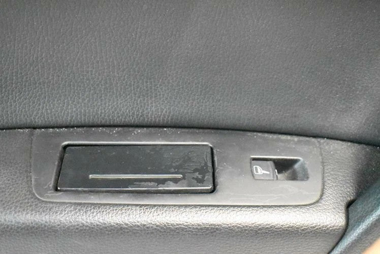 Load image into Gallery viewer, 07-15 Audi Q7 Rear Left Driver Side Interior Door Panel 4L0863981 OEM