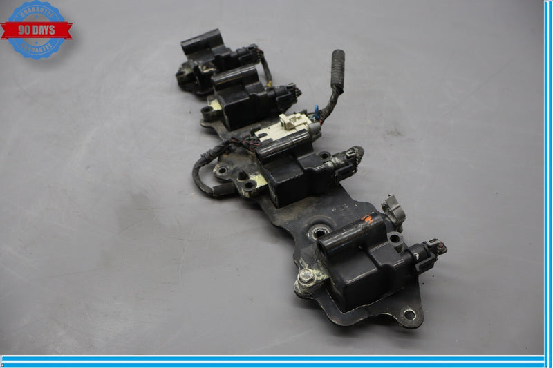 Load image into Gallery viewer, 03-07 Hummer H2 Right Side Engine Ignition Coil Set W/ Bracket Oem