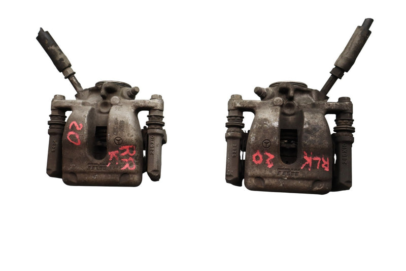 Load image into Gallery viewer, 14-23 Mercedes B250e CLA250 Rear Right & Left Brake Calipers Bracket Set Oem