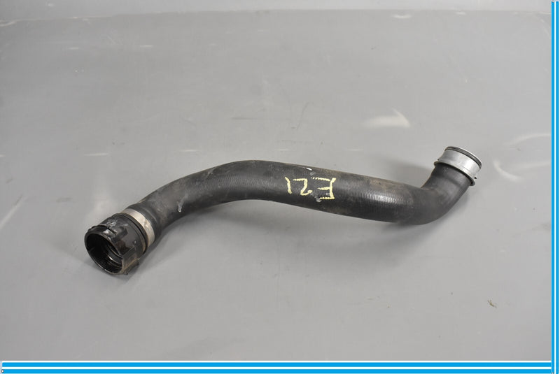 Load image into Gallery viewer, 13-16 Mercedes GL450 X166 Water Tank Connection Down Coolant Hose Pipe Oem