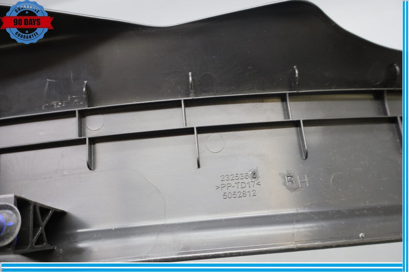 Load image into Gallery viewer, 13-19 Cadillac XTS Rear Right Door Sill Scuff Plate Trim Cover 23301598 Oem