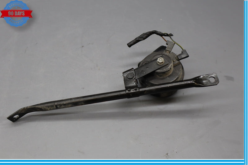 Load image into Gallery viewer, 03-06 Mercedes SL500 SL600 Right High Tone Signal Alarm Siren Horn Bosch Oem