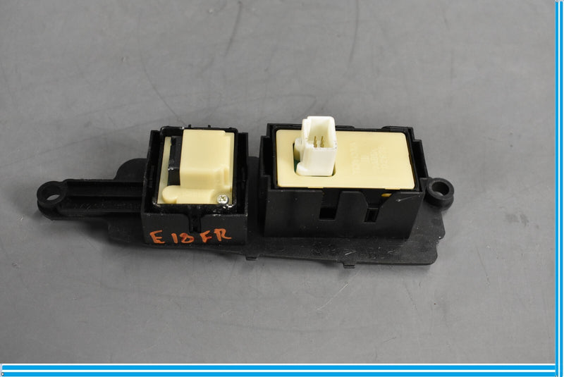 Load image into Gallery viewer, 07-12 Lexus LS460 Front Right Passenger Door Window Switch Oem