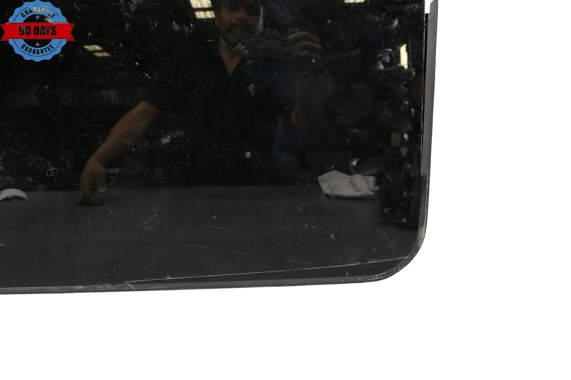 Load image into Gallery viewer, 11-16 Hyundai Equus Sun Roof Sunroof Window Moonroof Glass 81610-3M001 Oem